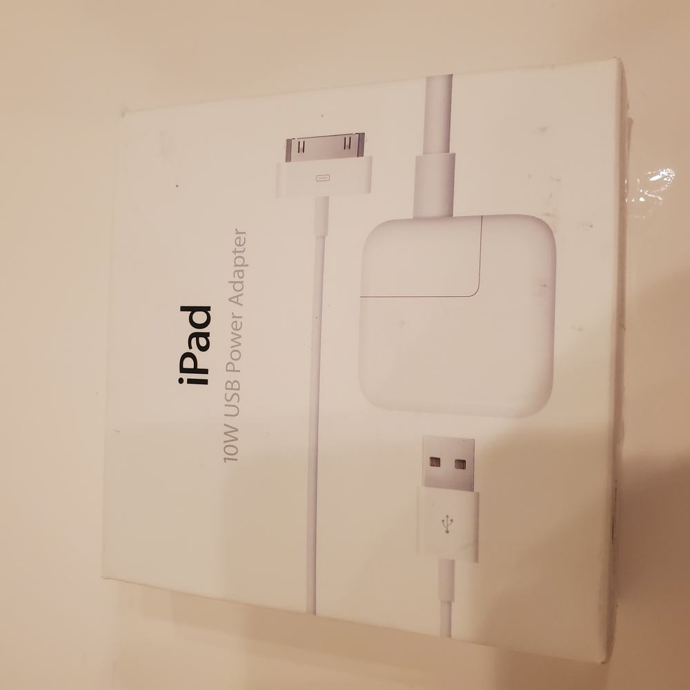 Apple iPad 10W USB Power Adapter - White